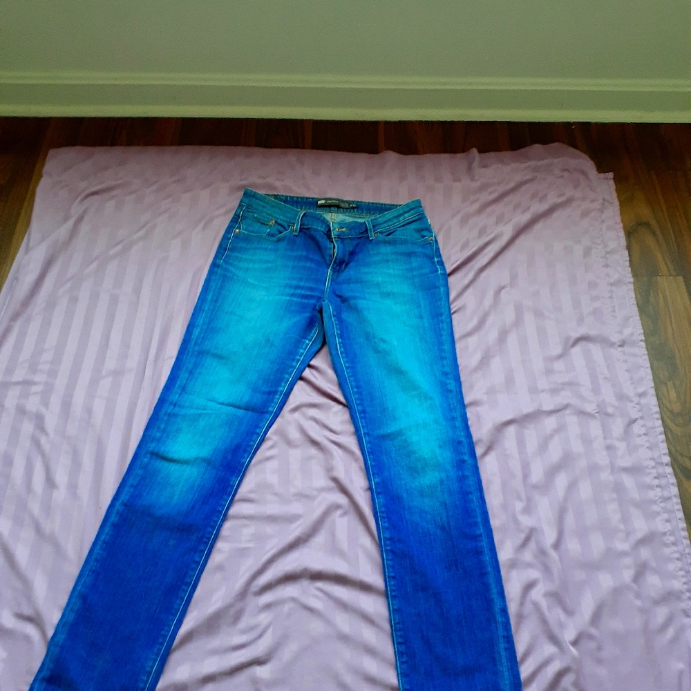 Jean's.